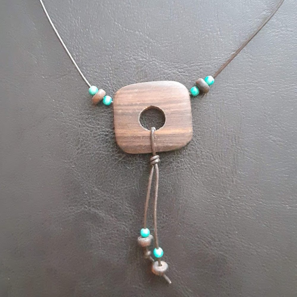 Wood and leather necklace